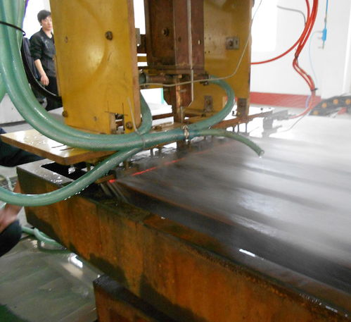 遼寧立式淬火機床制造 晶輝電氣加熱設備，引領電氣機械與器材行業(yè)創(chuàng)新發(fā)展